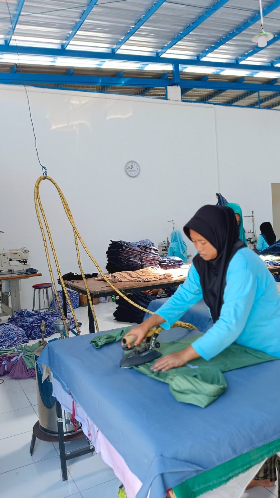 Quality control - finishing setrika